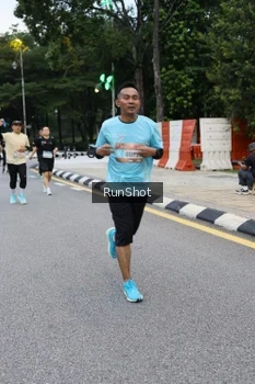 Runner Photo 4297545