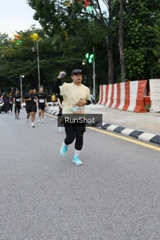 Runner Photo 4297546