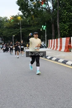 Runner Photo 4297549