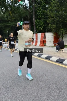 Runner Photo 4297553