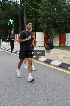Runner Photo 4297563