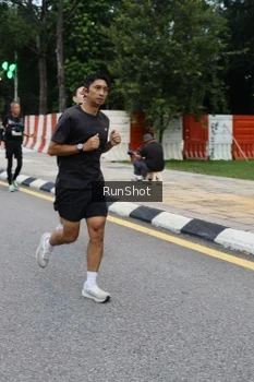 Runner Photo 4297564