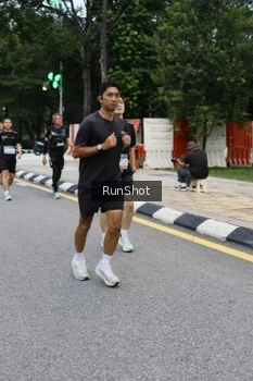 Runner Photo 4297567