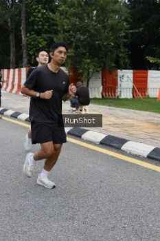 Runner Photo 4297569