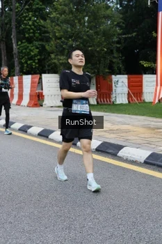 Runner Photo 4297573