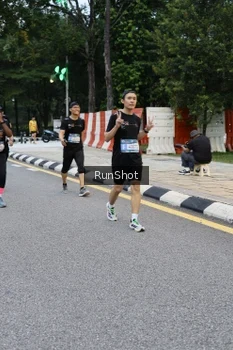 Runner Photo 4297595