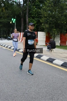 Runner Photo 4297615