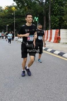 Runner Photo 4297619