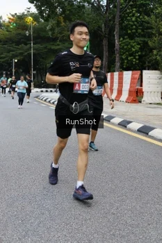 Runner Photo 4297623