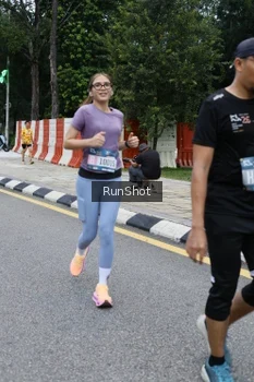 Runner Photo 4297625