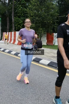 Runner Photo 4297635