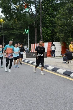 Runner Photo 4297637
