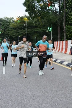 Runner Photo 4297649