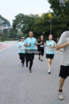 Runner Photo 4297669