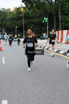 Runner Photo 4297684