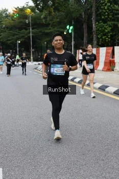 Runner Photo 4297693