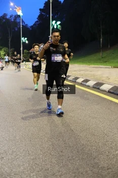 Runner Photo 4297694