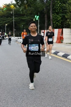 Runner Photo 4297697