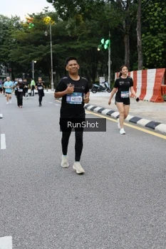 Runner Photo 4297702