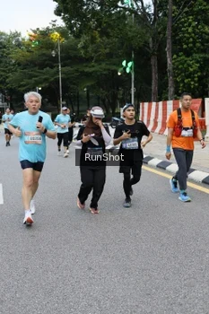 Runner Photo 4297705