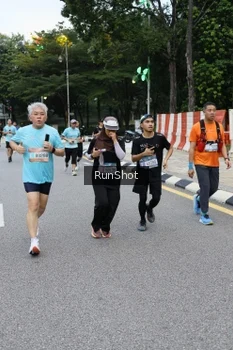 Runner Photo 4297706