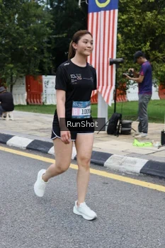 Runner Photo 4297707
