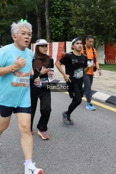 Runner Photo 4297716