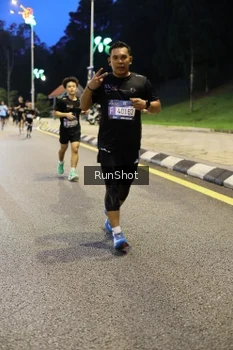 Runner Photo 4297723