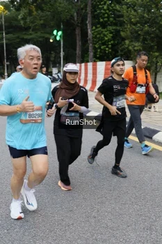 Runner Photo 4297725