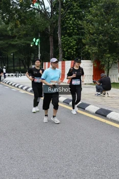 Runner Photo 4297726