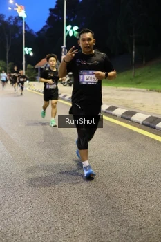 Runner Photo 4297736