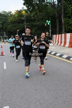 Runner Photo 4297748