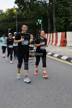 Runner Photo 4297751
