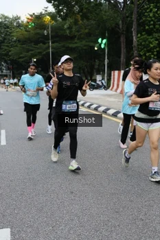 Runner Photo 4297762