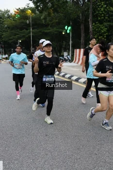 Runner Photo 4297768