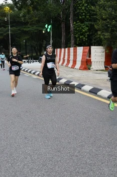 Runner Photo 4297796