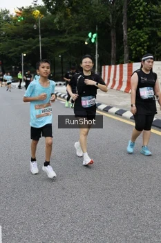 Runner Photo 4297797