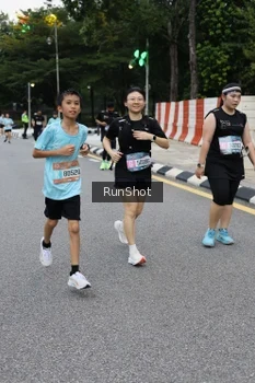 Runner Photo 4297799