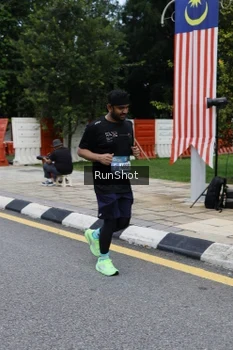 Runner Photo 4297800