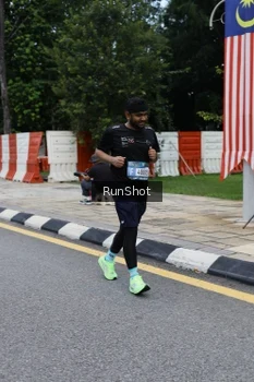 Runner Photo 4297806