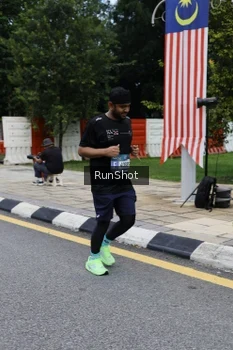 Runner Photo 4297811