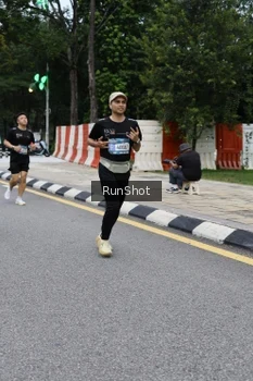 Runner Photo 4297850