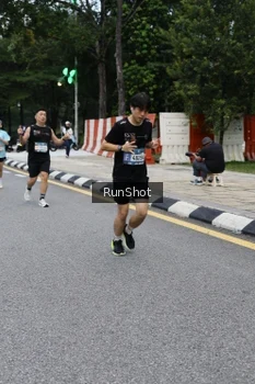 Runner Photo 4297869
