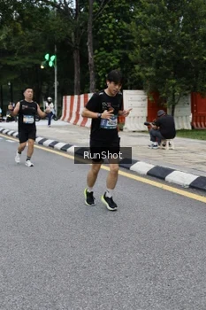 Runner Photo 4297878