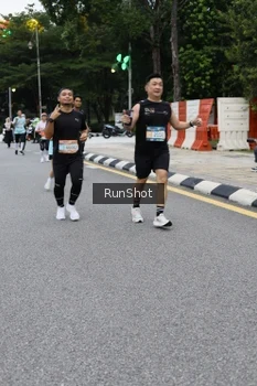 Runner Photo 4297891