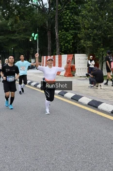 Runner Photo 4297910
