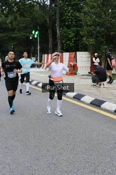 Runner Photo 4297915