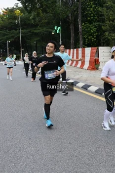 Runner Photo 4297918