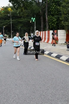Runner Photo 4297945
