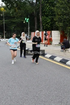 Runner Photo 4297947